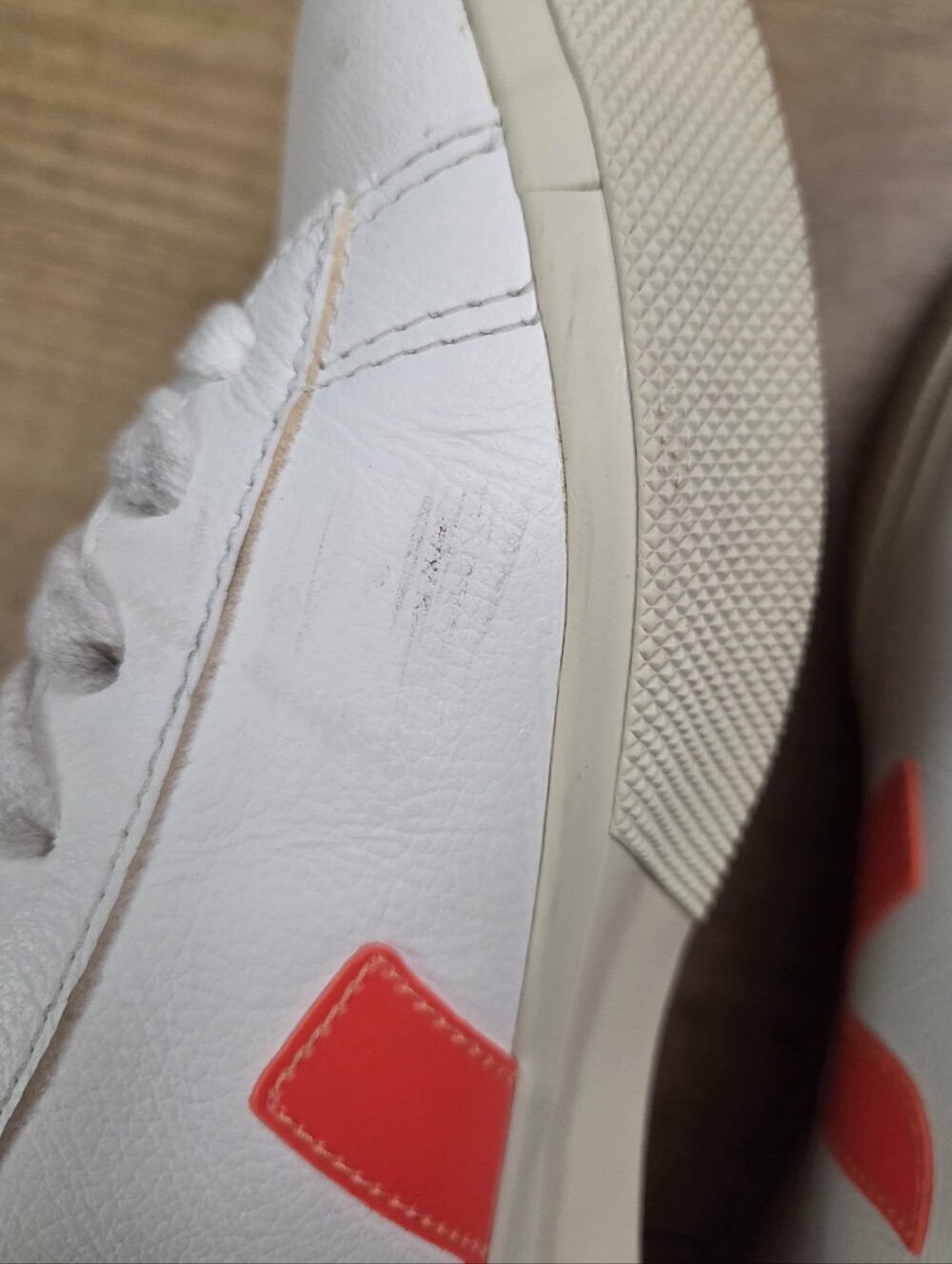VEJA Campo Leather White, Orange Fluo Sneakers - Picture 12 of 13